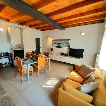 Les Amis Apartment Peschiera del Garda Exterior photo