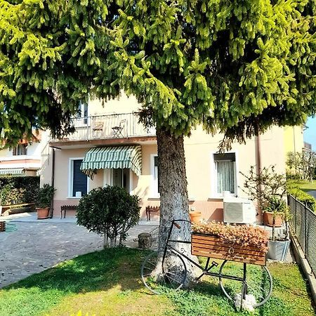 Les Amis Apartment Peschiera del Garda Exterior photo