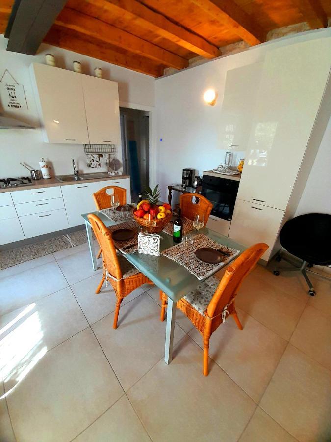 Les Amis Apartment Peschiera del Garda Exterior photo