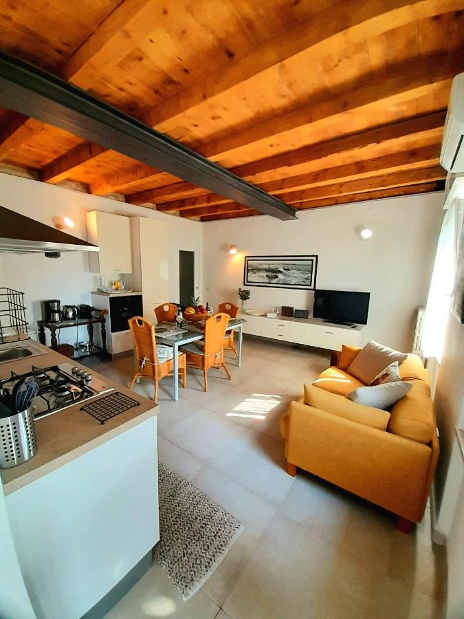 Les Amis Apartment Peschiera del Garda Exterior photo