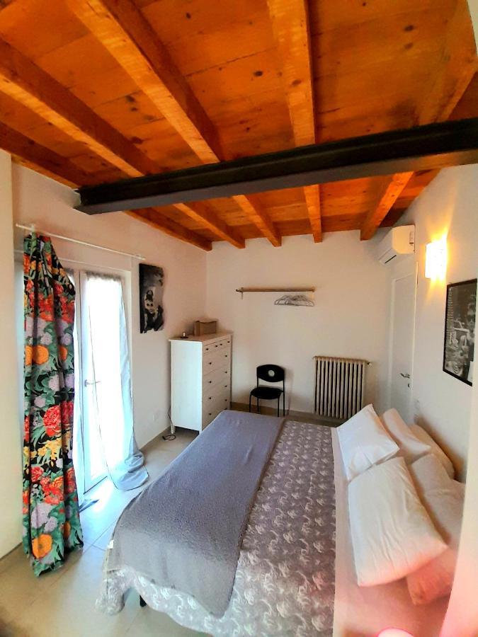 Les Amis Apartment Peschiera del Garda Exterior photo
