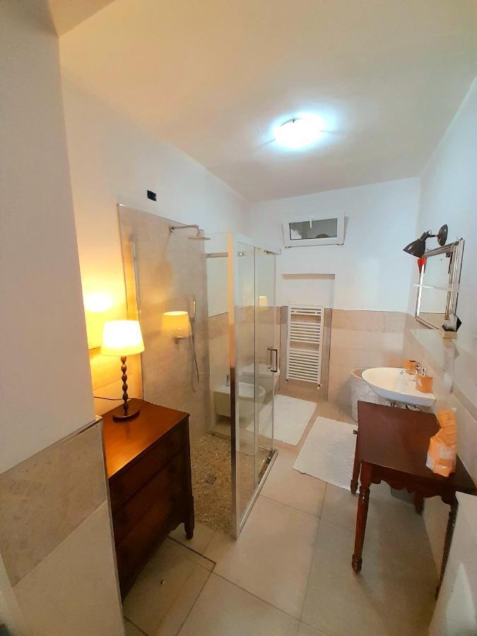 Les Amis Apartment Peschiera del Garda Exterior photo