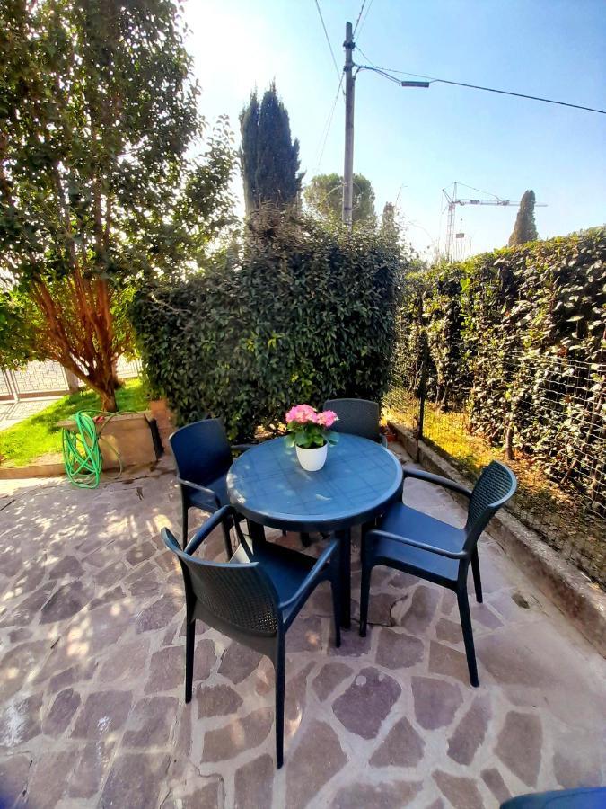 Les Amis Apartment Peschiera del Garda Exterior photo