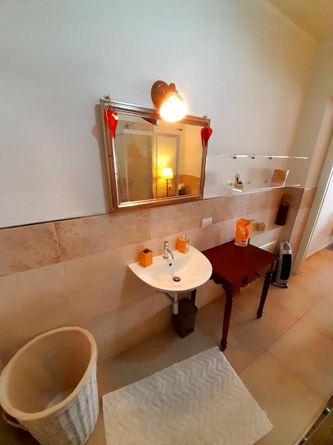 Les Amis Apartment Peschiera del Garda Exterior photo