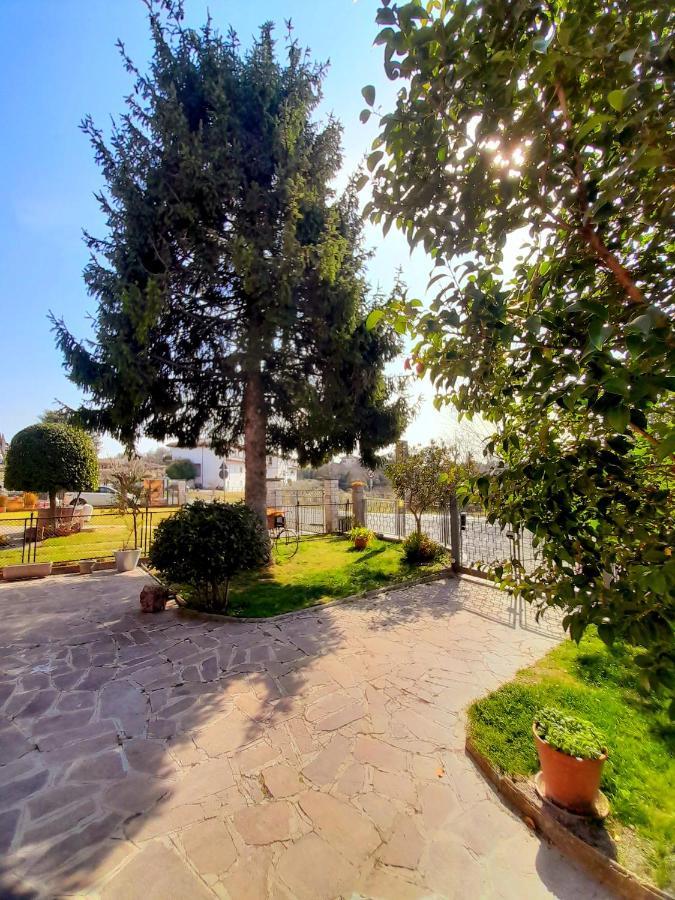 Les Amis Apartment Peschiera del Garda Exterior photo